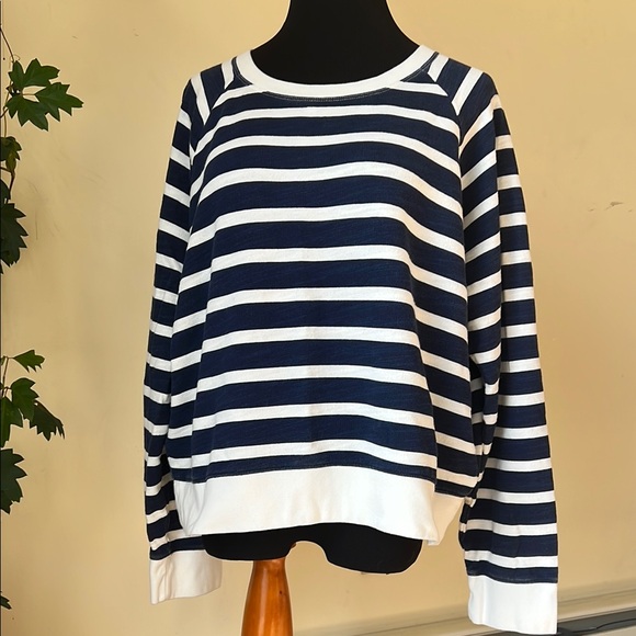 J. Crew Tops - J. Crew women’s Sweatshirt